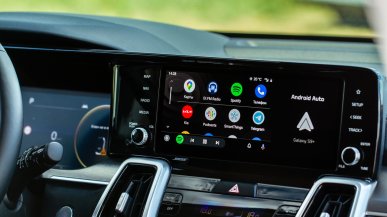 Paczkomat otworzy się sam, gdy podjedziesz autem. To już działa