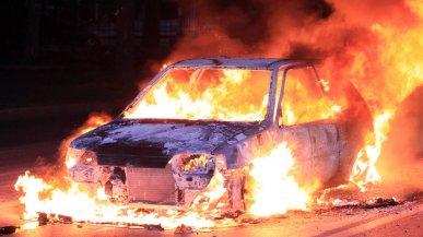 Raport strażaków ujawnia prawdę o pożarach samochodów elektrycznych