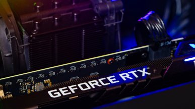 RTX 5090 odpalony na złączach 8-pin. Modderzy pokazali na co ich stać