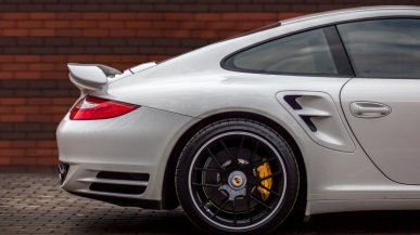 Setki Porsche zablokowane przez własny system. Nowe auta są zbyt smart? 