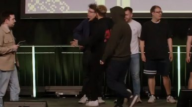 Skandal na turnieju Counter-Strike 2. Zawodnik chciał być niczym Will Smith