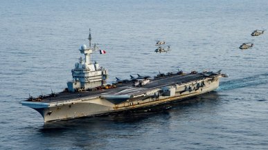 Strava ujawnia trasę francuskiego lotniskowca. Biegają z apką po pokładzie