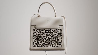 Sztuka nowoczesna za 35 tys. zł, czyli OLED w... torebce?