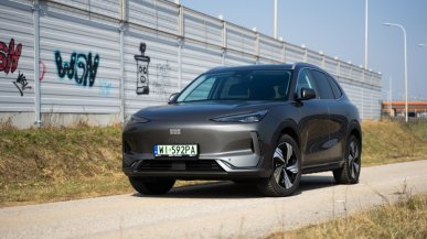Tankujesz benzynę? Geely chce naładować elektryka, zanim zdążysz zapłacić