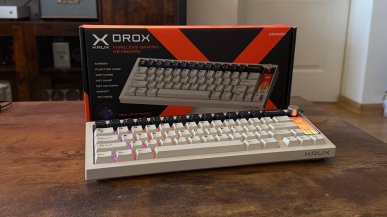 Test i recenzja Krux Drox. Czy klimat retro i ekran to przepis na budżetowy hit?