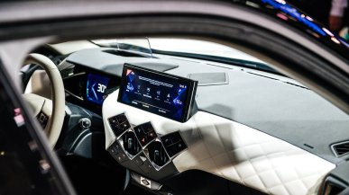 Użytkownicy Androida zgłaszają kłopoty z Bluetooth w autach. Google milczy