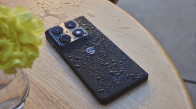 Wystartowała wakacyjna promocja Motorola. Składane smartfony razr z cashbackiem do 1500 zł