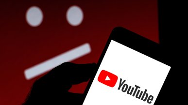 YouTube zalewa fala treści tworzonych przez AI. Nowy raport nie pozostawia złudzeń