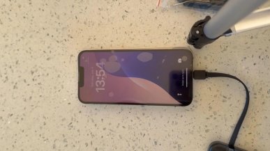 Złożył iPhona z Aliexpress za 970 zł. Mówi, że da się to zrobić jeszcze taniej