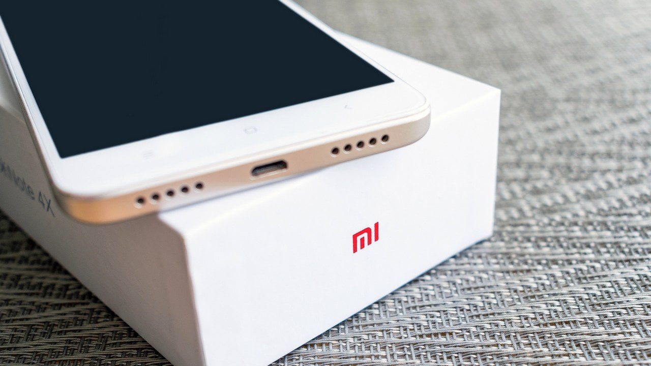 Xiaomi bije rekordy aktualizacji, aż 116 urządzeń z HyperOS 2. Czy Samsung tak potrafi?