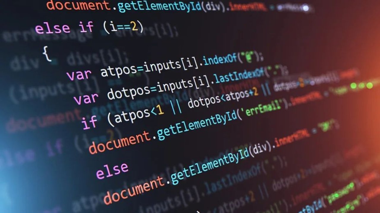 Programiści Pythona i Javasript na celowniku. Uważaj na takie oferty pracy