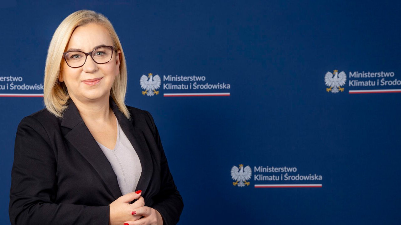 Ministerstwo oferuje pracę dla "specjalisty ds. cyberbezpieczeństwa" za psie pieniądze. Wstyd