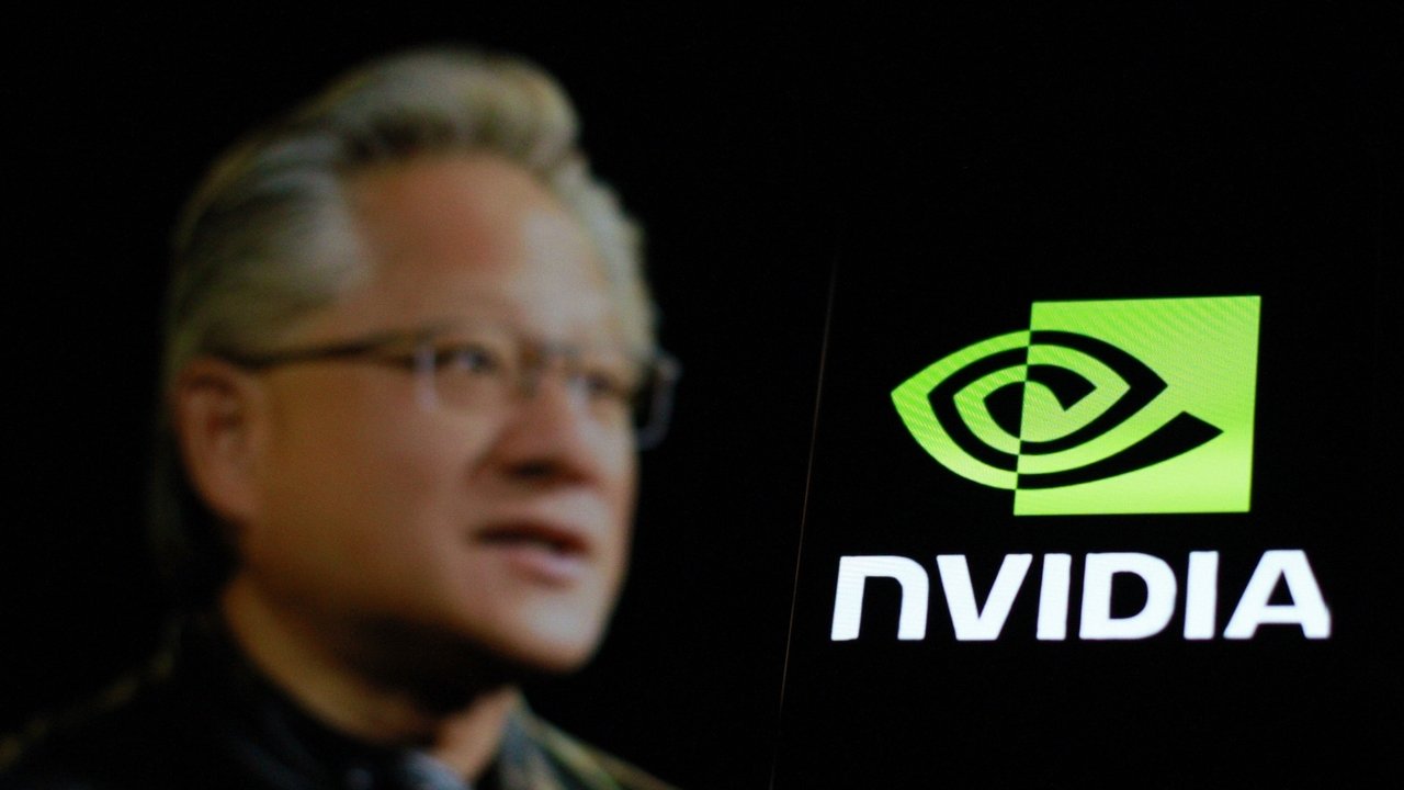 Akcje NVIDIA spadają - Huawei prezentuje konkurencyjny chip Ascend 910C