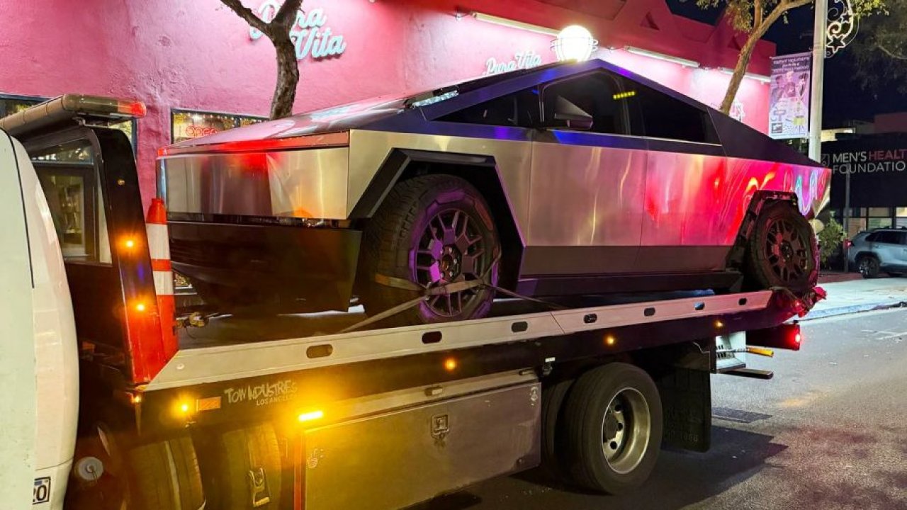 Nie opłaca się naprawiać Cybertrucka po małej stłuczce. Trafił na złom