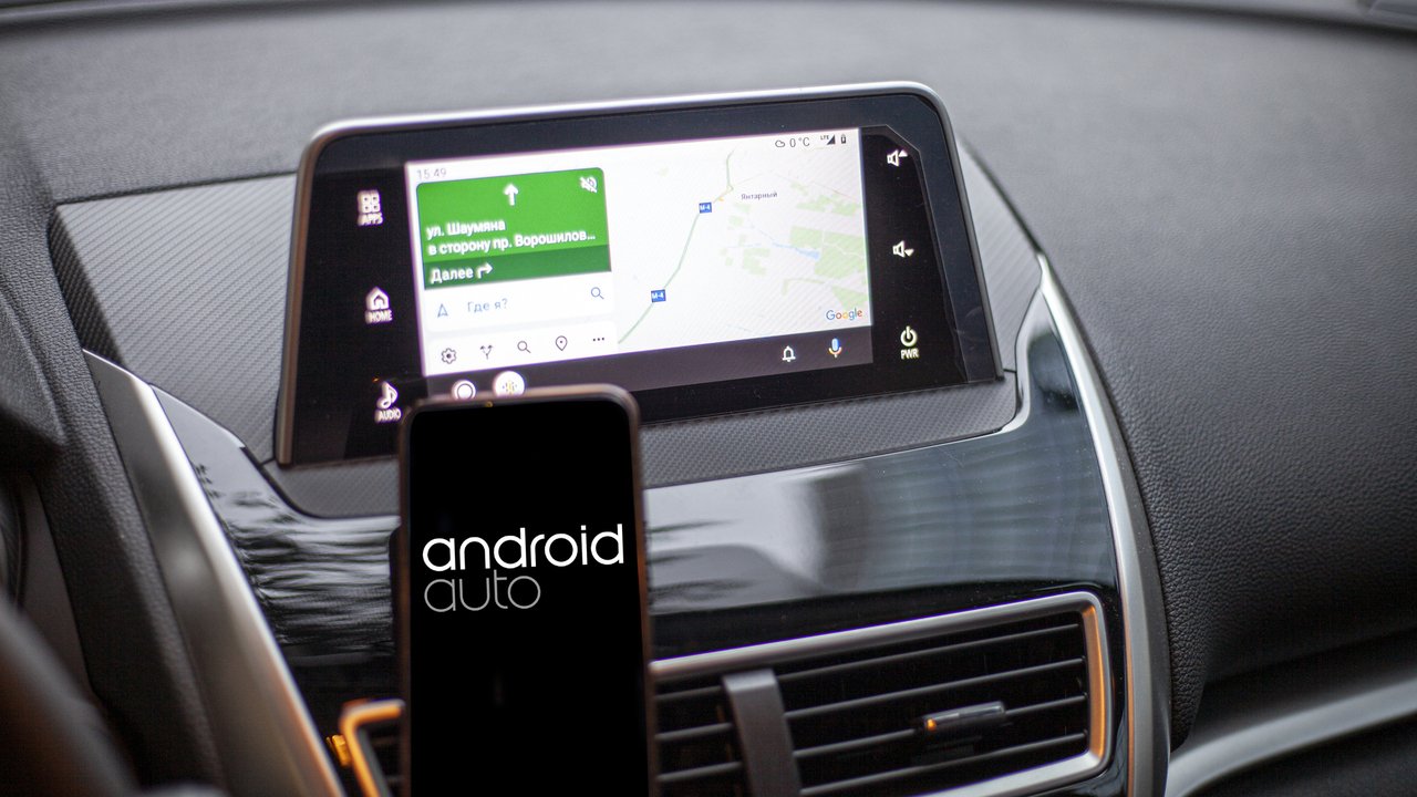 Android Auto pokazuje Apple Car Play, kto tu rządzi