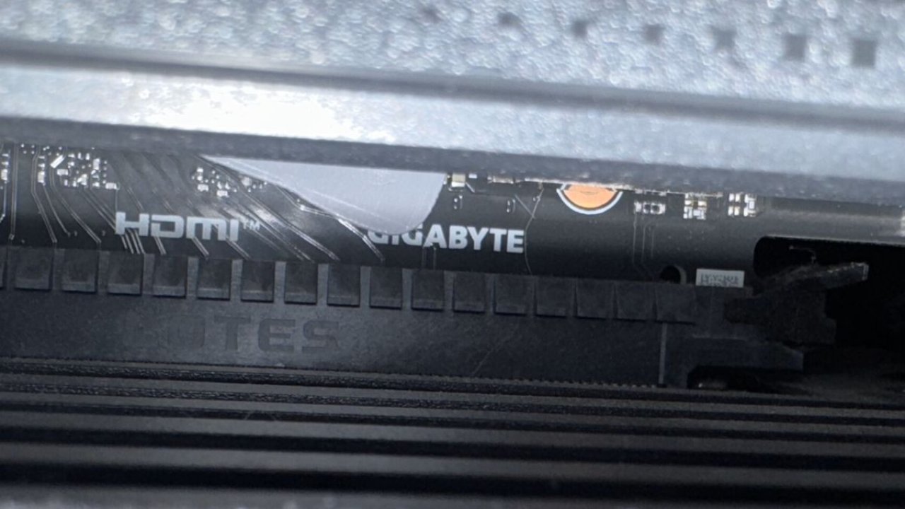 Powraca problem z wyciekiem pasty w kartach graficznych Gigabyte klasy "premium"