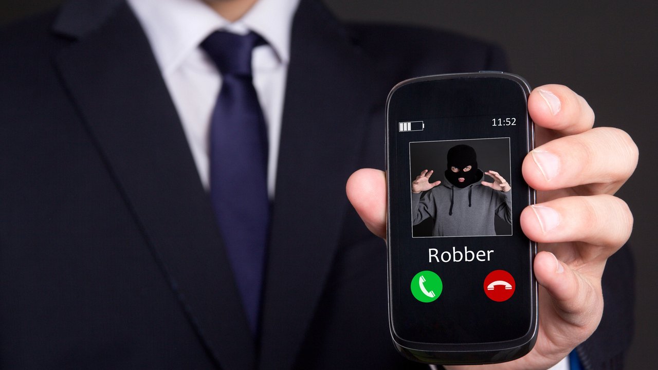 Dostałeś dziwnego SMS-a od obcej osoby? Lepiej nie odpisuj – FBI ostrzega