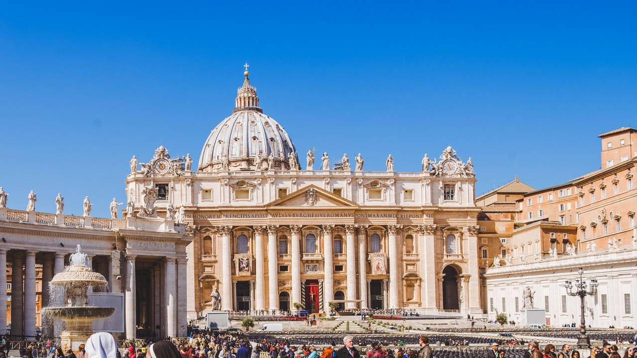 Papieski „conclave cam” podbija YouTube jako nowy hit. Tysiące ludzi ogląda Watykan na żywo