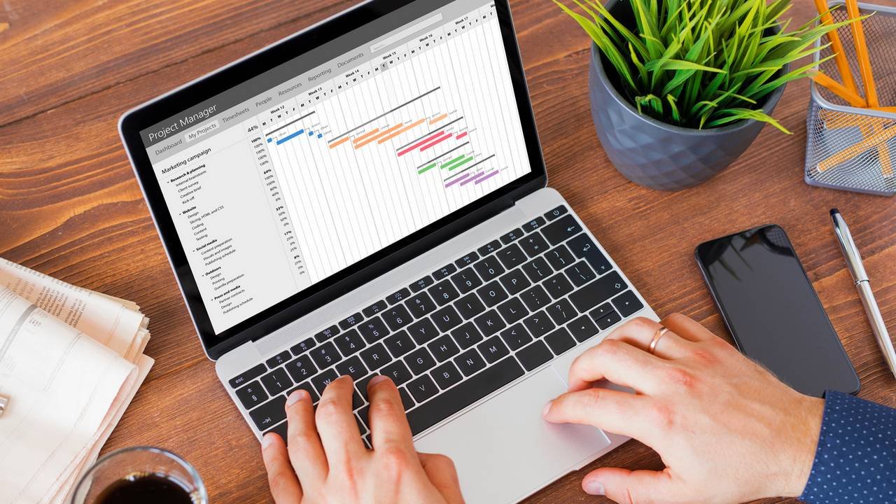 Ta reklama Microsoftu to bezczelna ściema. Porównanie z MacBookiem wywołuje kontrowersje