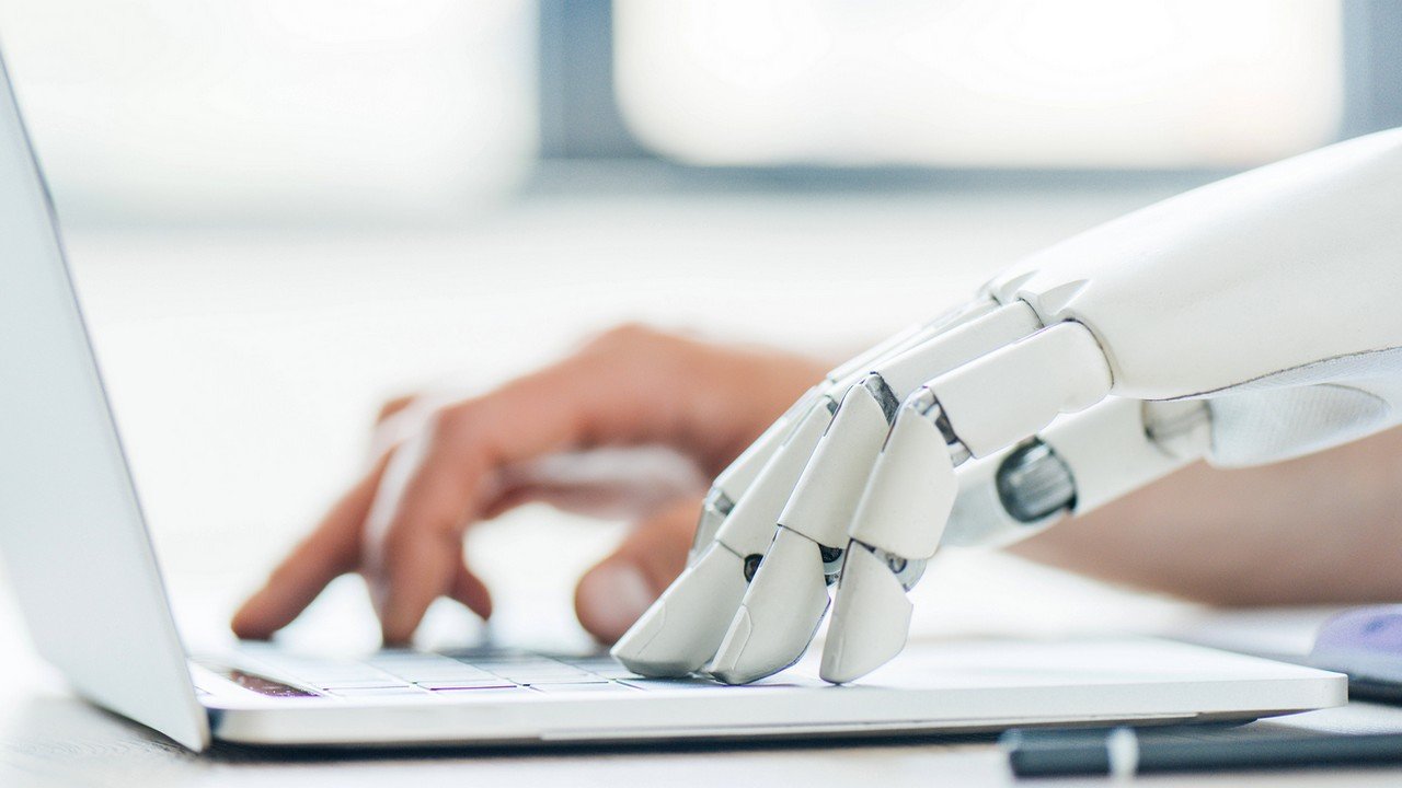 Programiści znowu będą mieć łatwiejszą pracę. Nowy model ChatGPT czeka