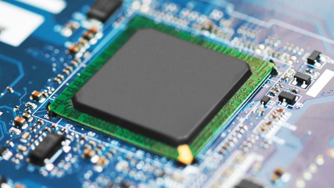 Ten tranzystor pracuje 1000 razy szybciej niż dzisiejsze układy. Nadchodzi era petaherców