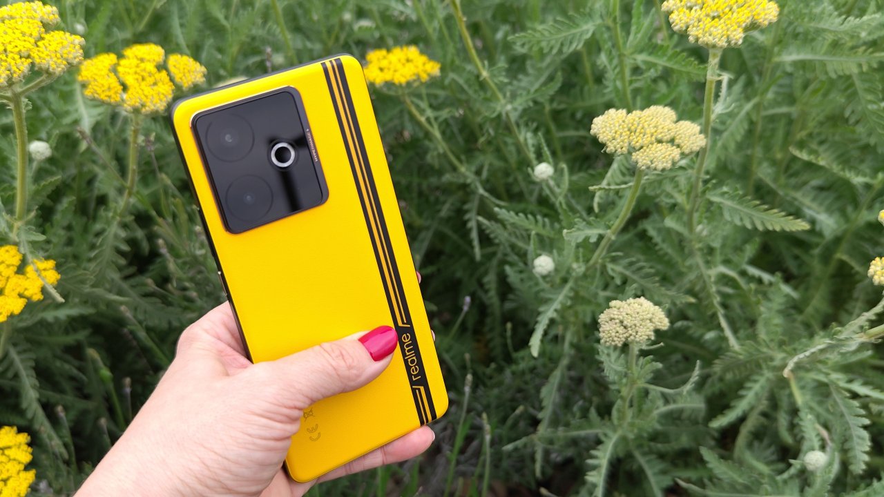 AI spotyka żółtą wyścigową bestię, czyli test realme GT 7T