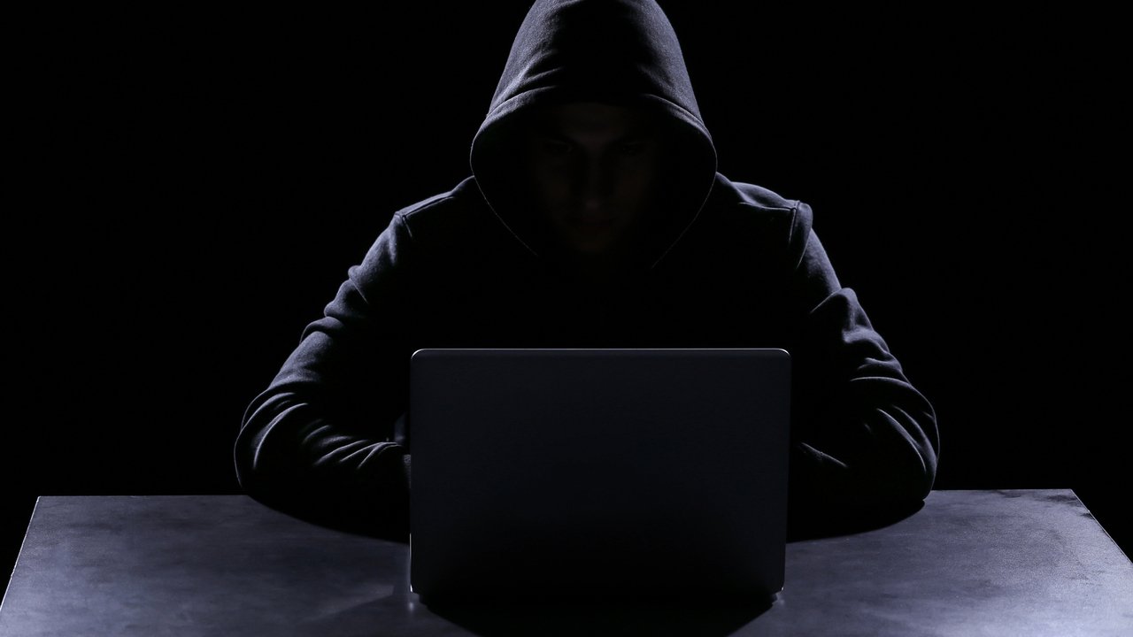 Kopał kryptowaluty na serwerach firmy hostingowej