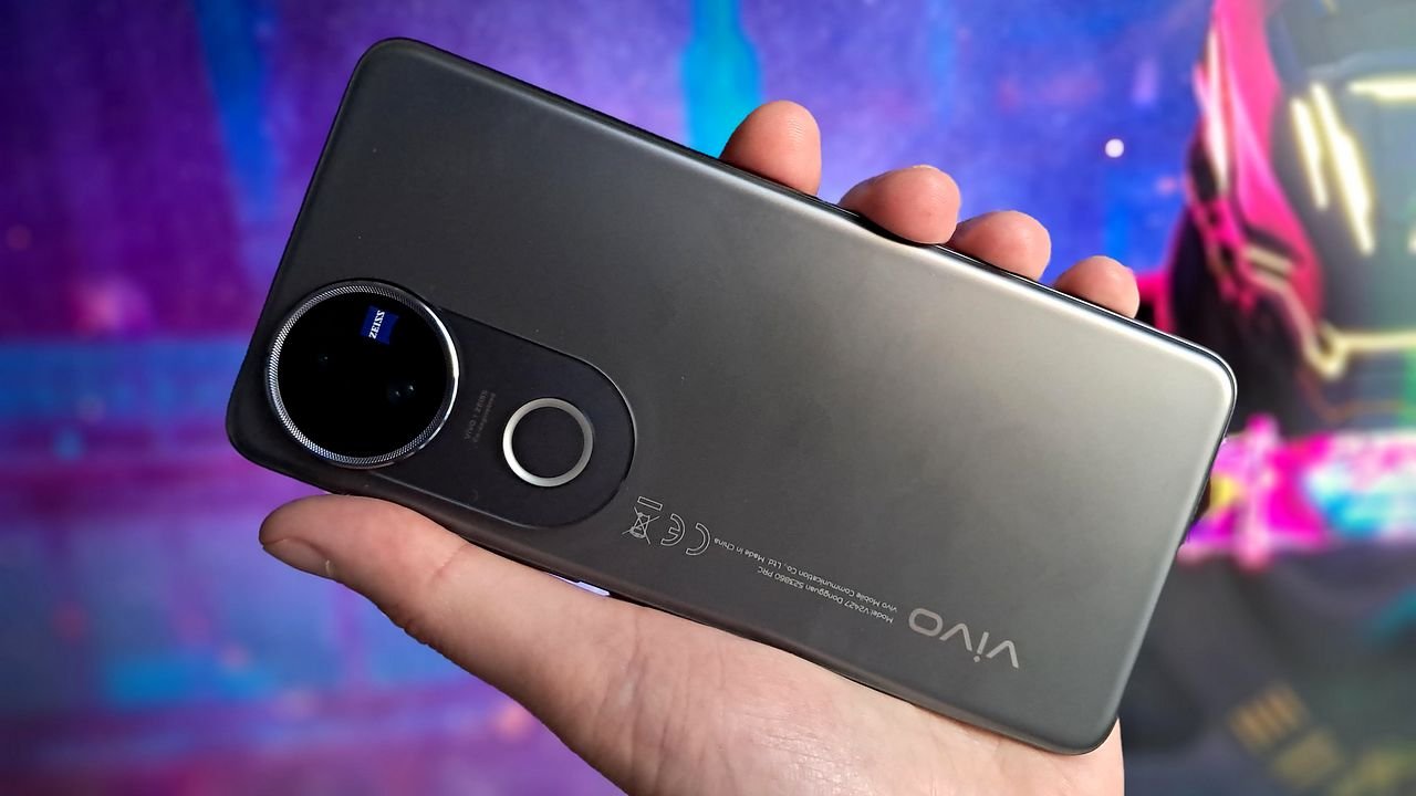 Recenzja vivo V50 5G, czyli jak zaoszczędzić 2,5 koła