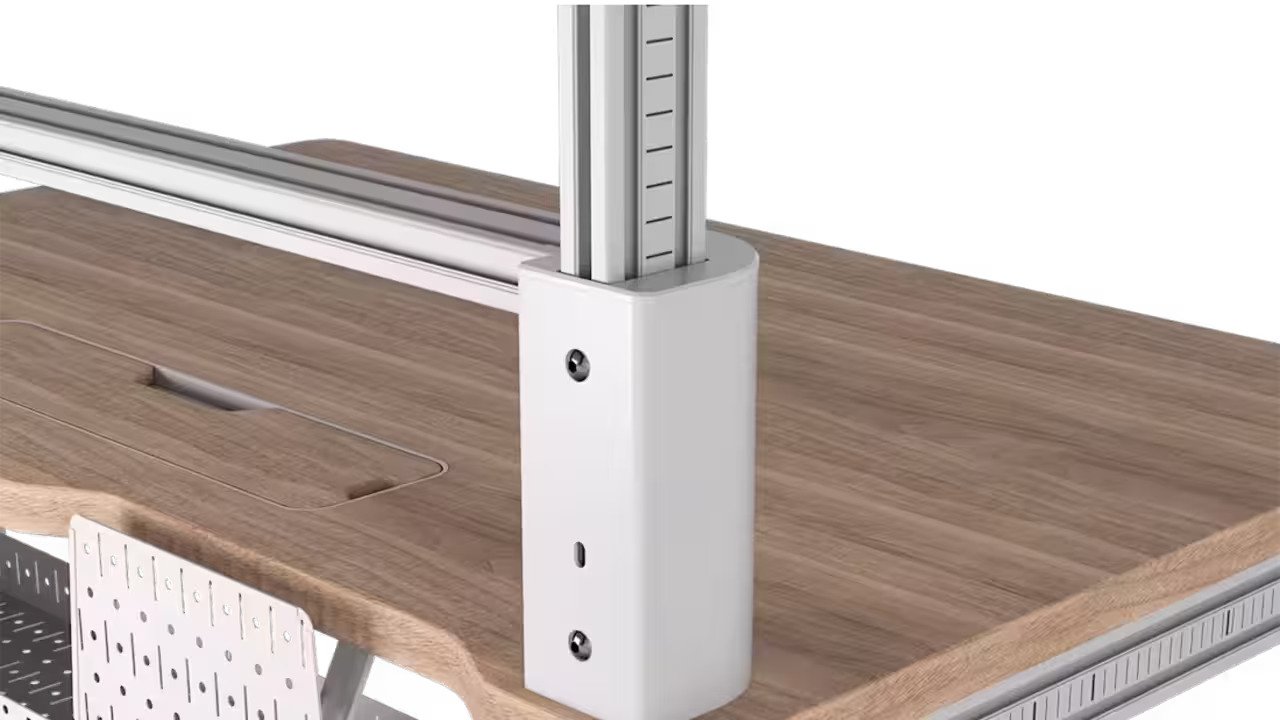 CORSAIR wprowadza tablicę kołkową Multi Frame do biurek. Oto Platform:4