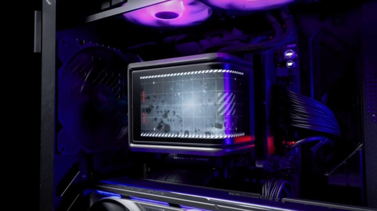 Topowe chłodzenie wodne Asusa nie daje rady. Zawodzi w upały, ruszają wymiany