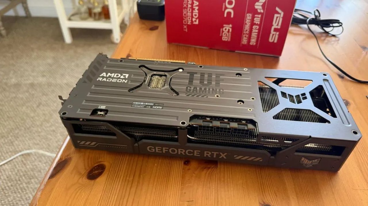 Otrzymał kartę graficzną AMD Radeon GeForce RTX 9070 XT. To nie żart
