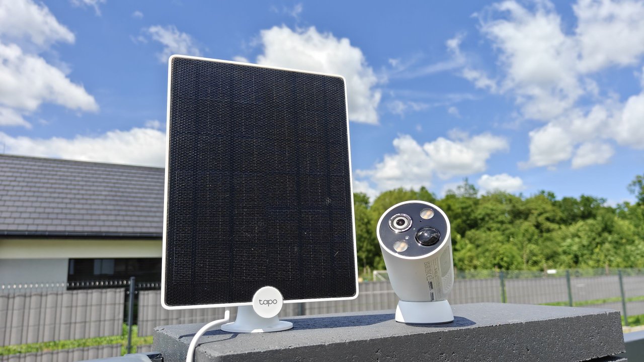 TP-Link Tapo C425 z panelem Tapo A200 – test smart monitoringu bez kabli i rachunków za prąd