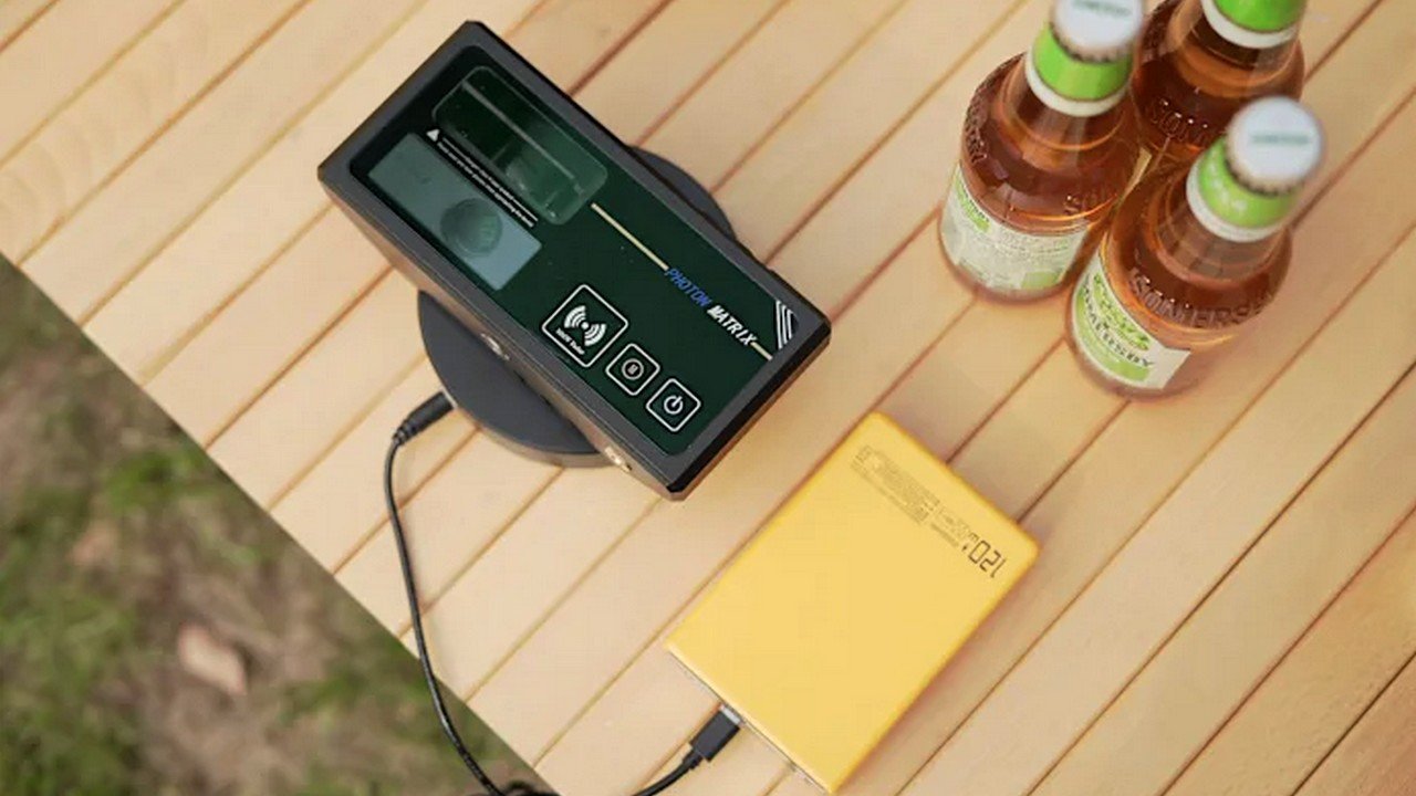 Laser strzelający do komarów powstaje. Szykuje się gadżet roku