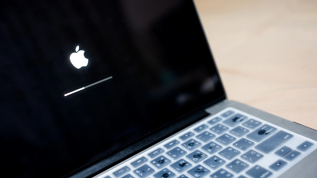 Wielki wyciek 17 nowych komputerów Apple. Lista wszystkich nadchodzących modeli Macbooków