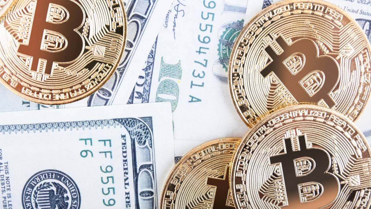 Obudził się po 14 latach! Gigantyczny transfer 80 000 Bitcoinów pobił wszystkie rekordy