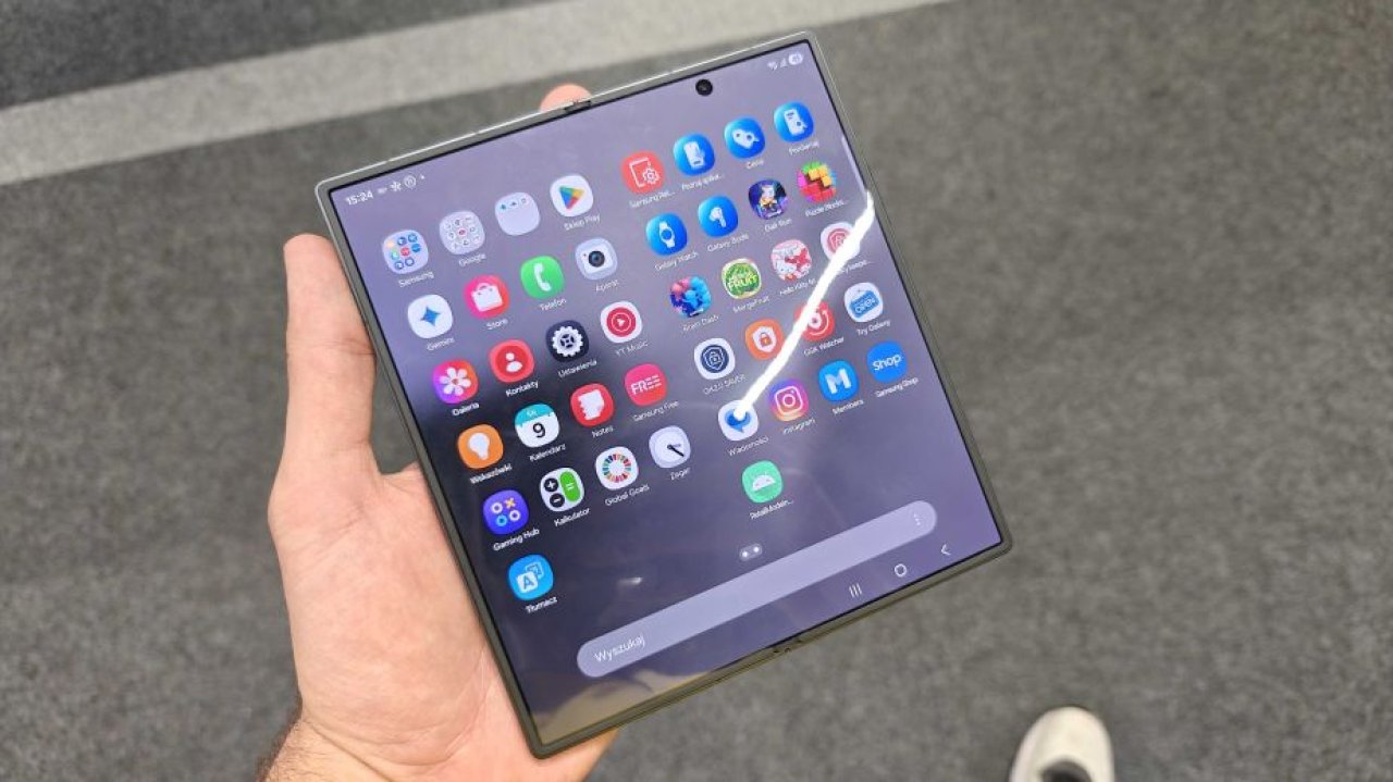 Potrójny składak Samsunga jeszcze w tym roku. Cena może wystrzelić