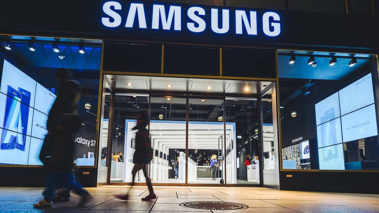 Samsung szykuje miniaturowe urządzenia AI. Mają idealnie pasować do ubrań