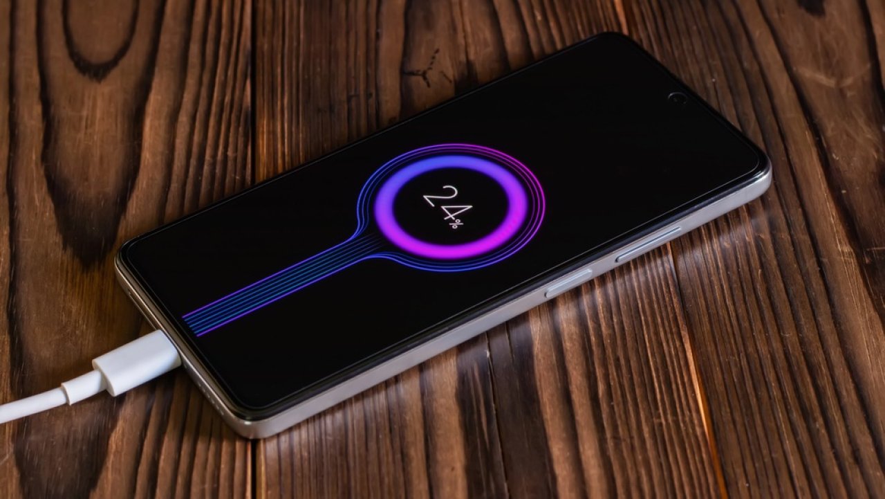 Smartfony wytrzymają jeszcze dłużej. Nadchodzi era baterii nowej generacji