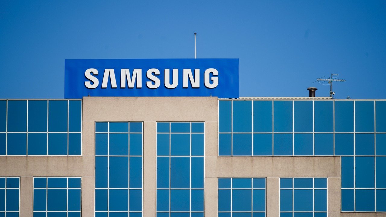 Prezes Samsunga w końcu uniewinniony. Firma w opałach mimo wyroku