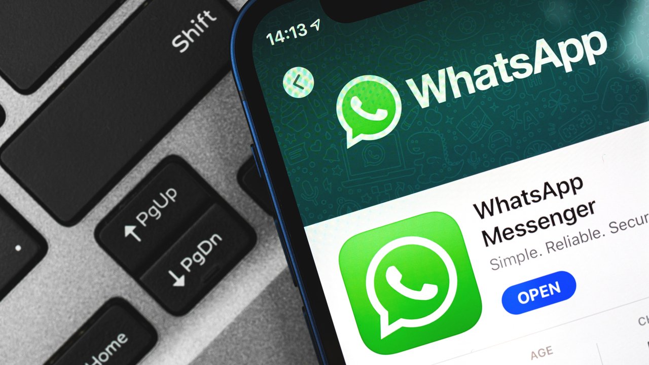 Reklamy w WhatsAppie? Meta już je testuje