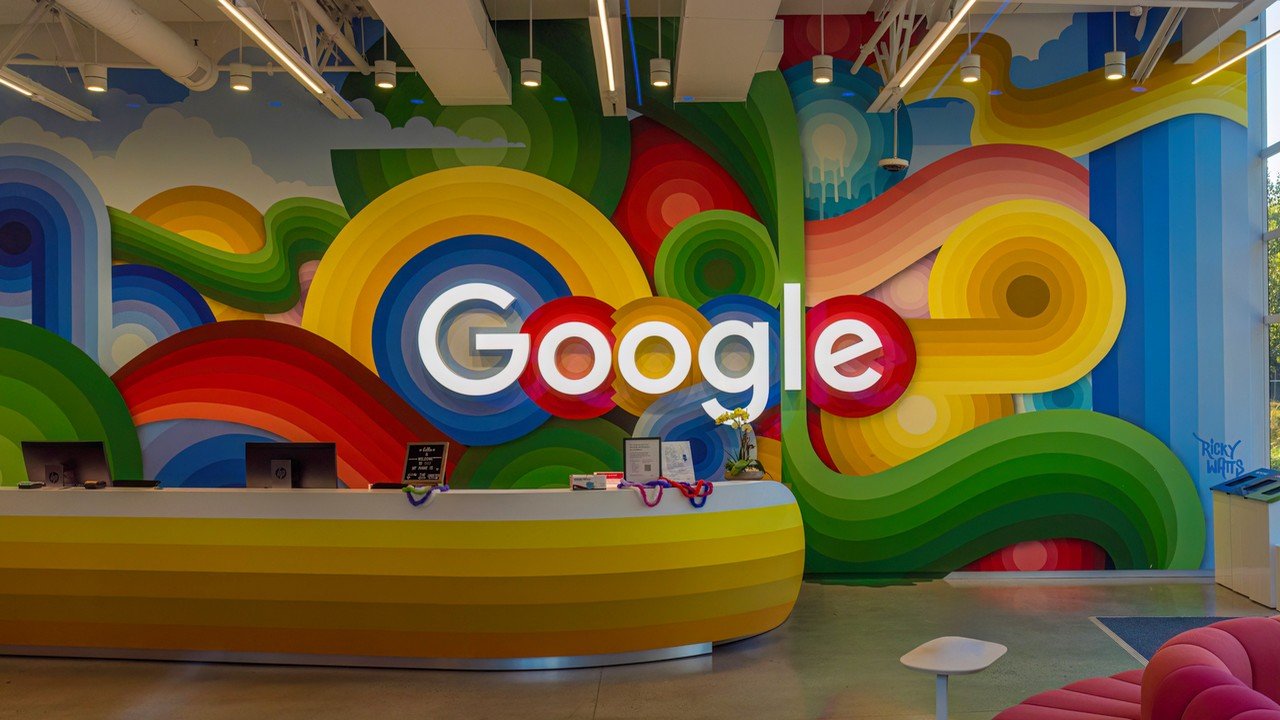 Cyberatak na Google. Hakerzy wykradli dane firm i użytkowników