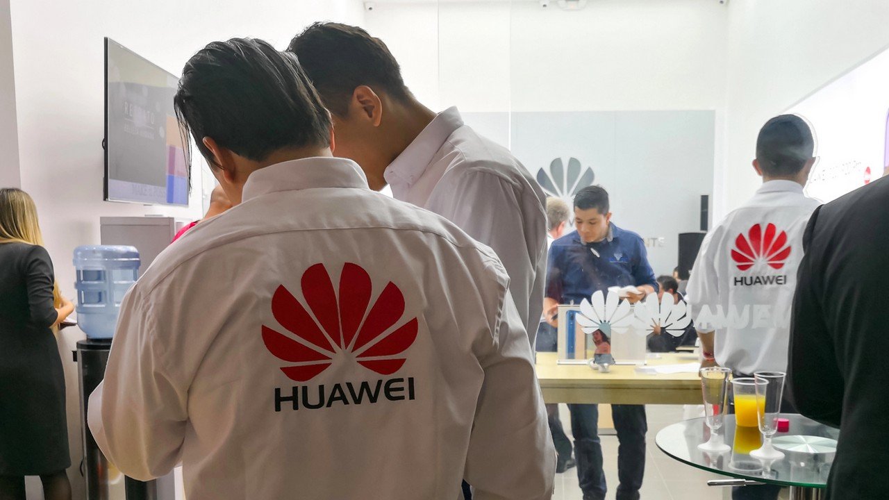 Huawei ma metodę na obejście sankcji USA. Będzie się nią dzielić z innymi chińskimi firmami