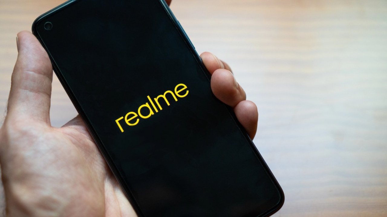 Realme zszokuje publiczność. Pokażą telefon z monstrualną baterią