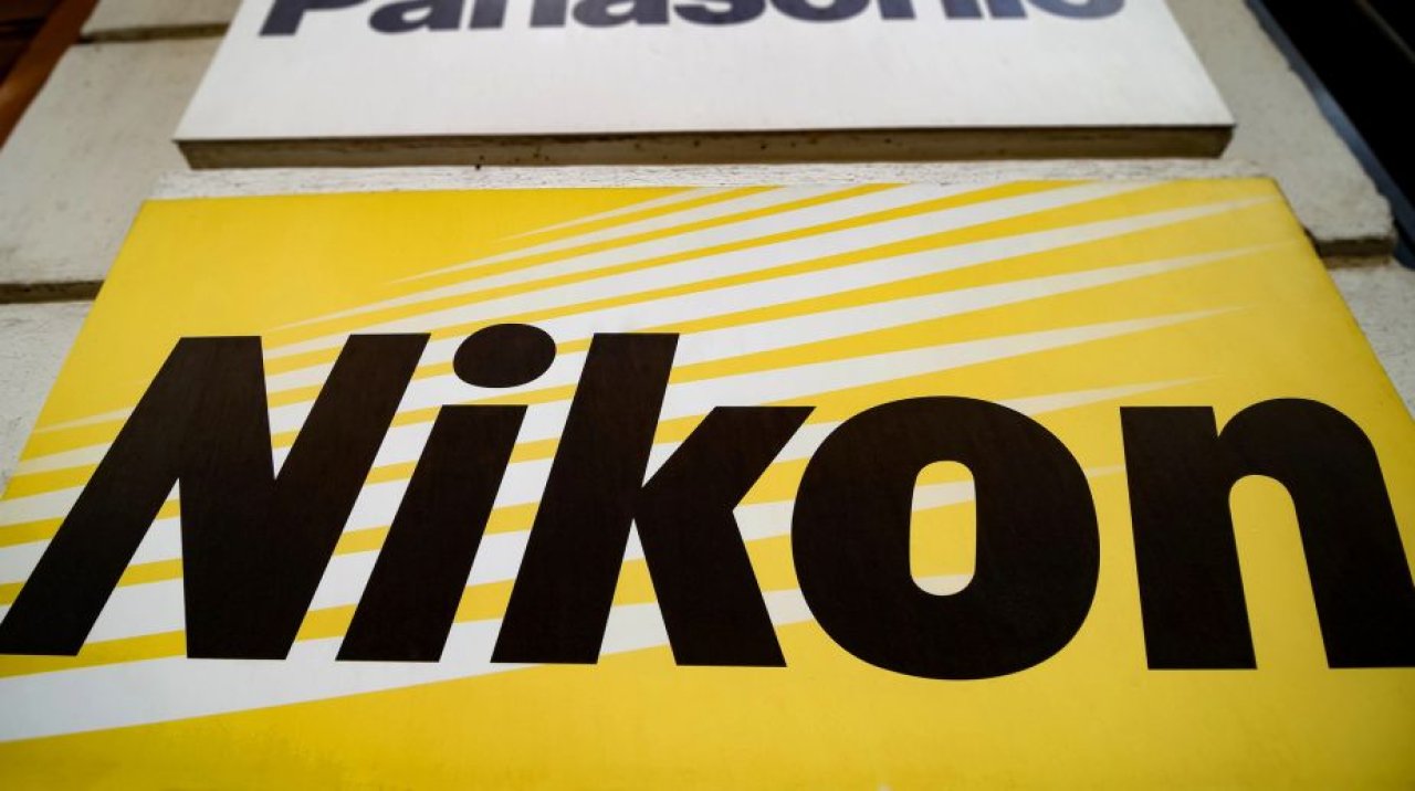 Nikon kończy produkcję i zamyka fabrykę. Wszystko przez Intela i Trumpa