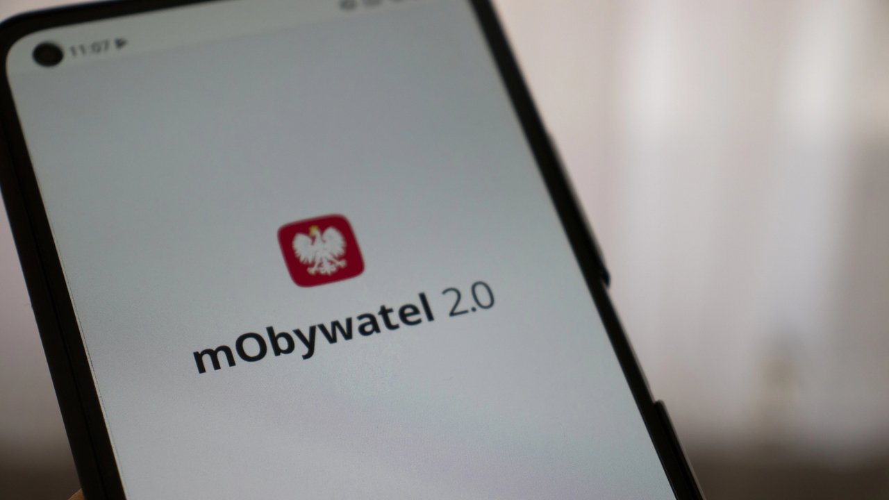 MObywatel wdraża świetną funkcję. Koniec papierowych formularzy