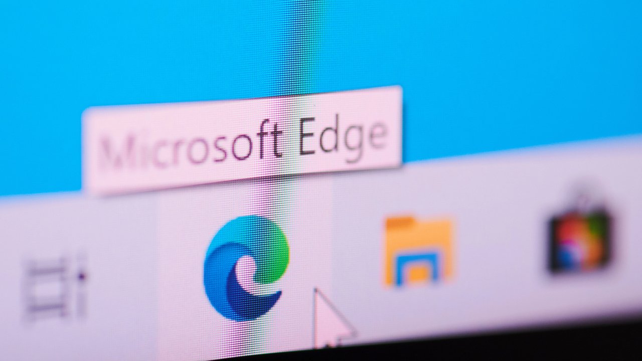 Microsoft desperacko blokuje pobieranie Chrome. Promują Edge na siłę