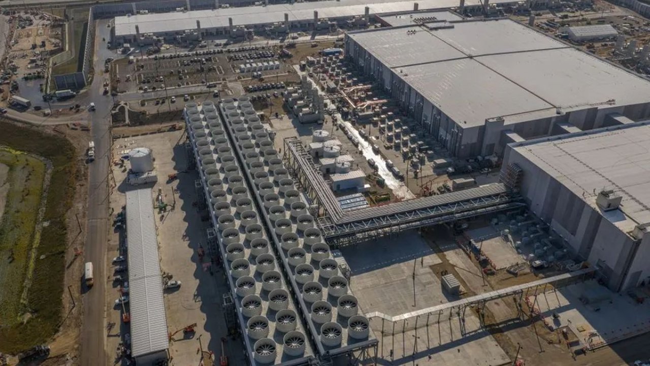 75 kilometrów fundamentów dla jednego centrum danych. Microsoft wybiera siłę