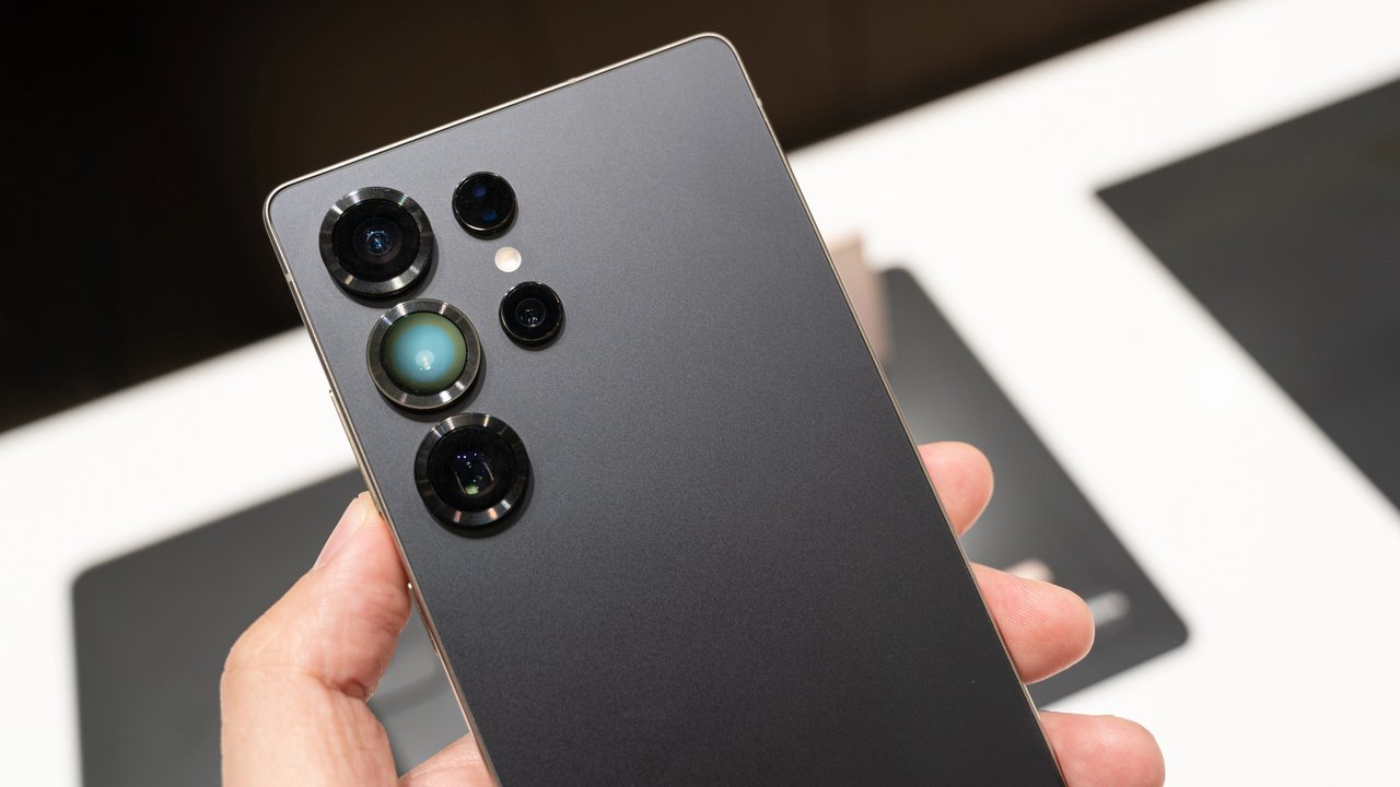 Galaxy S26 zapewni istotne ulepszenia aparatu. telefon może przebić iPhone'a 17 Pro