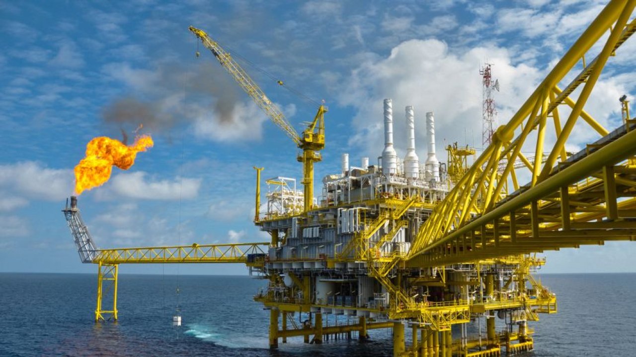 Zielona energia stoi w miejscu. Gaz nie zniknie z Europy przez dekady