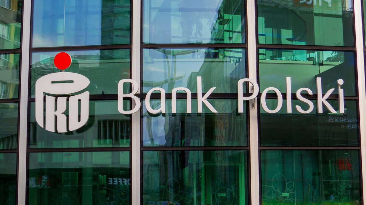 Nowy atak cyberprzestępców na PKO BP. Można stracić dane